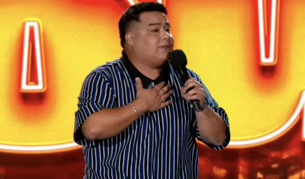 Del aula al escenario: Angelo Soul sacó carcajadas en el Festival de Comedia 2026